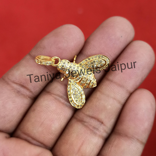 Yellow Gold Plating Diamond Bee Charms Pendant, Silver Pave Diamond Bee  Charms Pendant Jewelry, Silver Bee Charms Jewelry – Thesellerworld