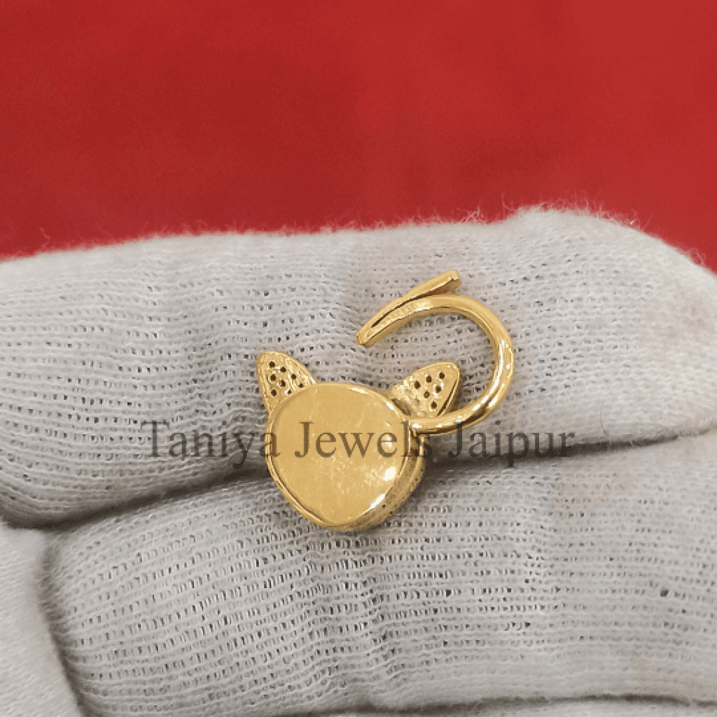 silver cat pendant