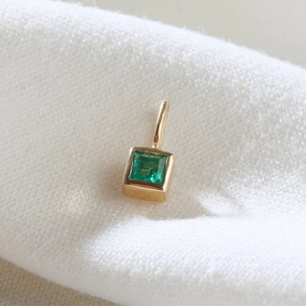 9k Gold Emerald May Birthstone Charm Handmade beautiful Charm Pendant Wholesale Gold jewelry manufacturer