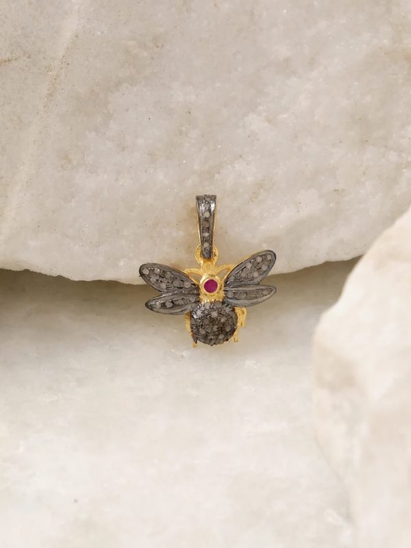 Bee charm pendant in pave diamond sterling silver. Cute minimalist dainty bee pendant. Casual wear bee charm in diamond.