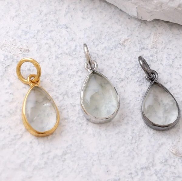 Prasiolite charm necklace in silver 925. Minimalist green amethyst tear drop necklace gold for women. Dainty Birthstone necklace for women.