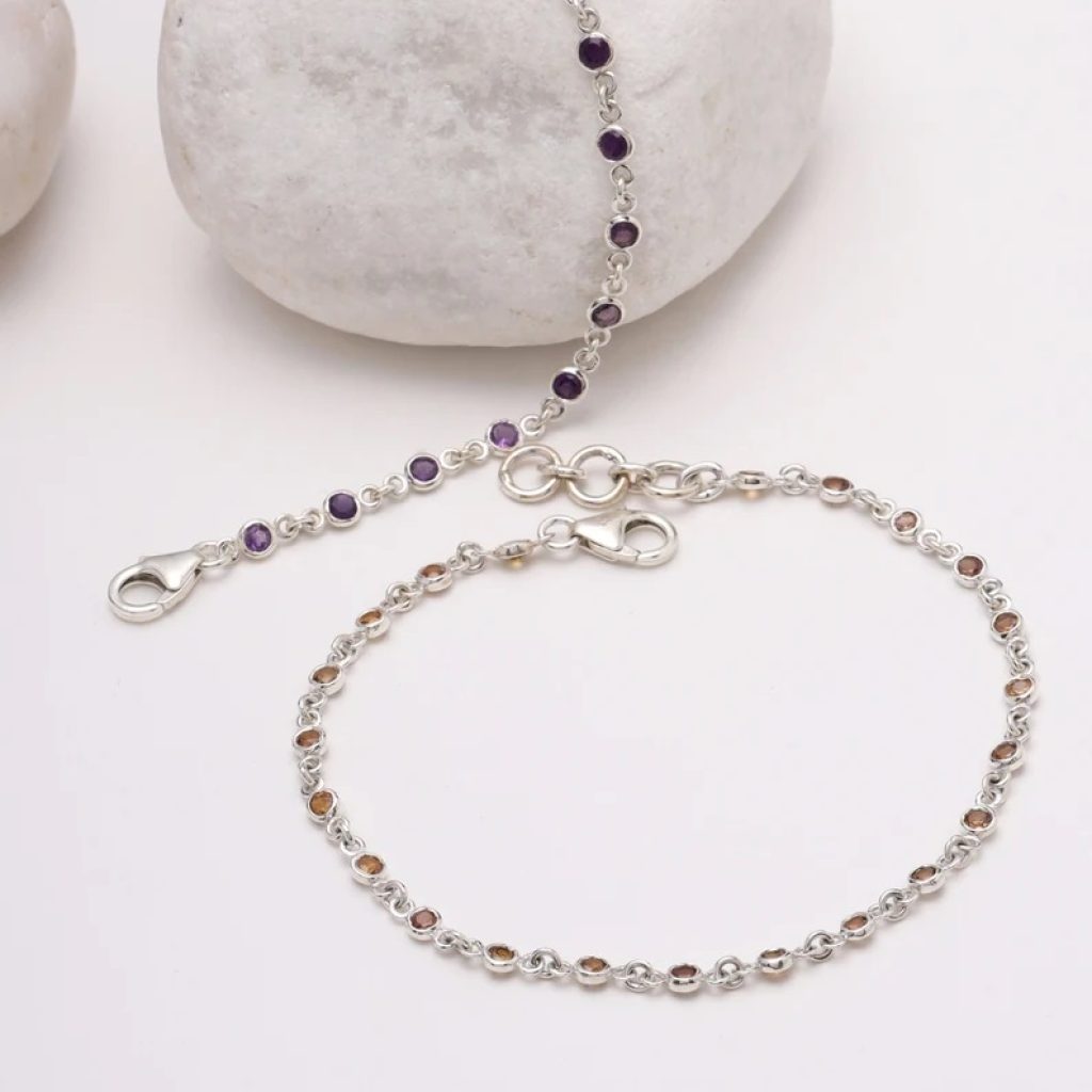 Minimalist link bracelets in Sapphire and Amethyst. Yellow Sapphire dainty bracelets. Gemstone chain bracelets for women in 925 silver.