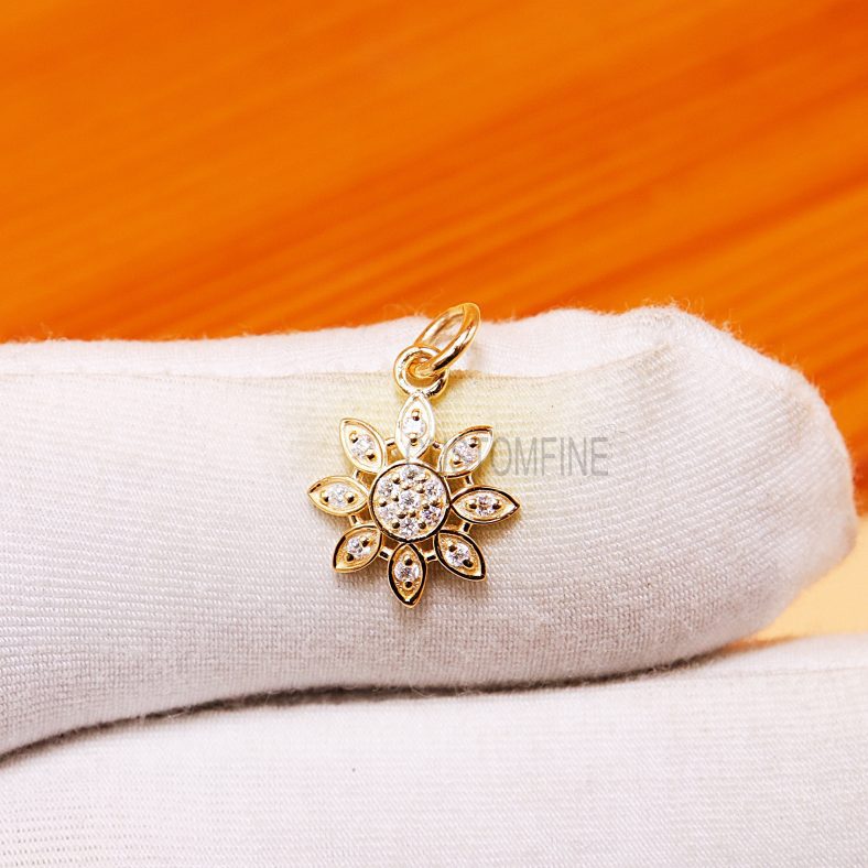 14K Gold Diamond Flower Pendant, 14k Gold Diamond Flower Necklace, Flower Charms, 14k Gold Flower Charms, Handmade Flower Pendant