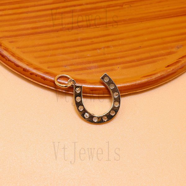 925 Sterling Silver Lucky Horseshoe Pendant - Image 3