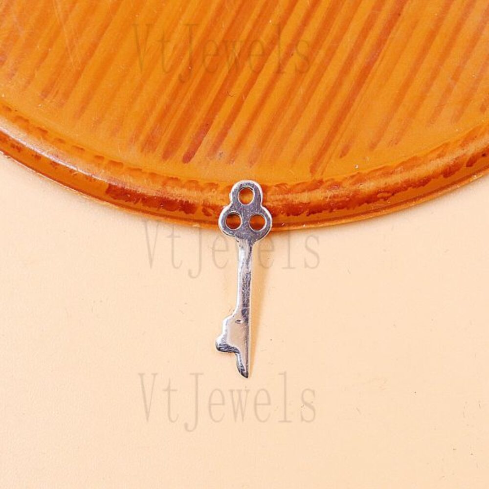 925 Sterling Silver Vintage Style Skeleton Key Pendant Charm