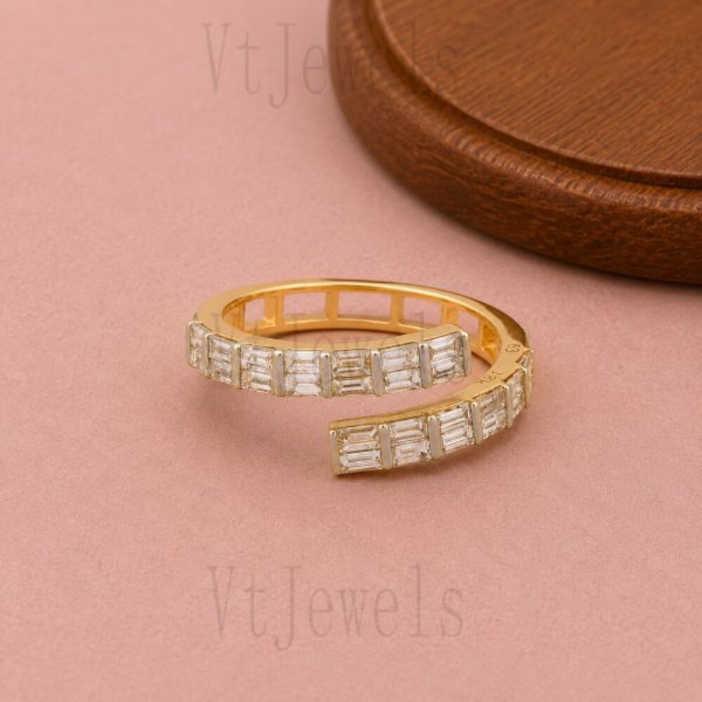 925 Sterling Silver Baguette Moissanite Spiral Wrap Ring