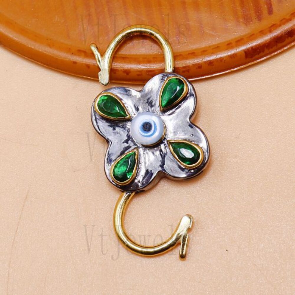 Emerald Glass & Evil Eye Clover Pendant in Oxidized 925 Silver
