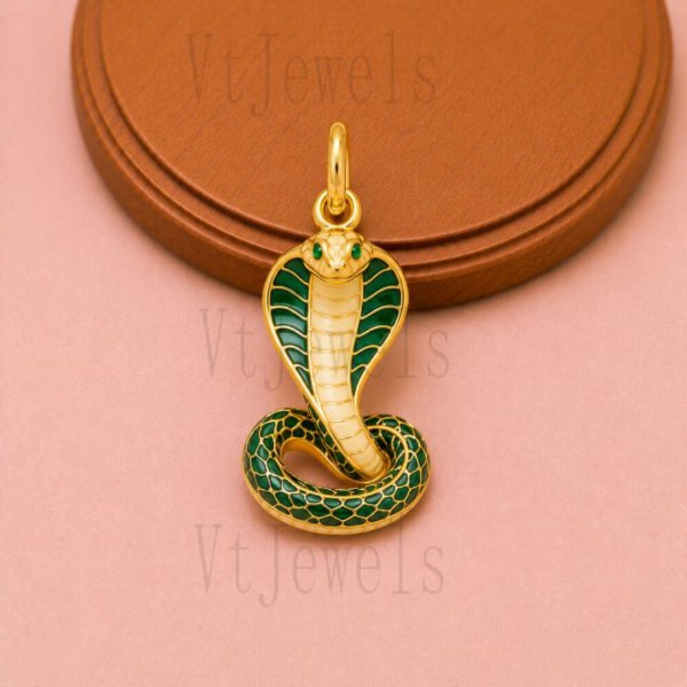 925 Sterling Silver King Cobra Pendant