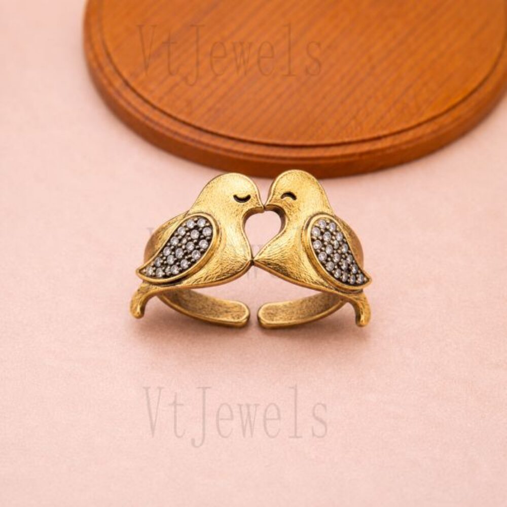 Vintage-Style Two Bird Love Ring in 925 Sterling Silver with Accents