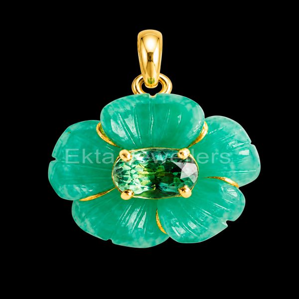 925 Sterling Silver Carved Green Chalcedony Flower Pendant