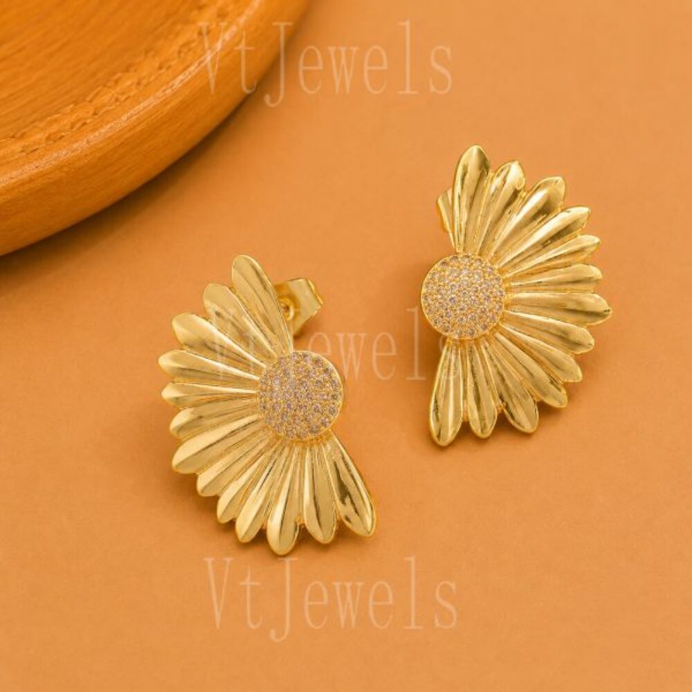 925 Sterling Silver Gold Daisy Stud Earrings