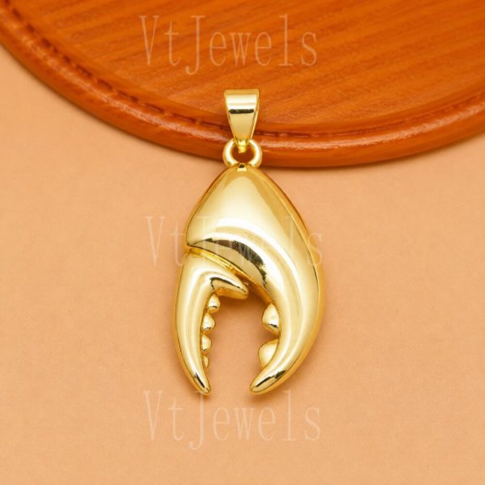 925 Sterling Silver Shark Tooth Pendant