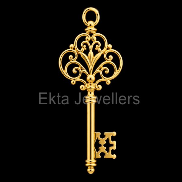925 Sterling Silver Vintage Filigree Skeleton Key Pendant