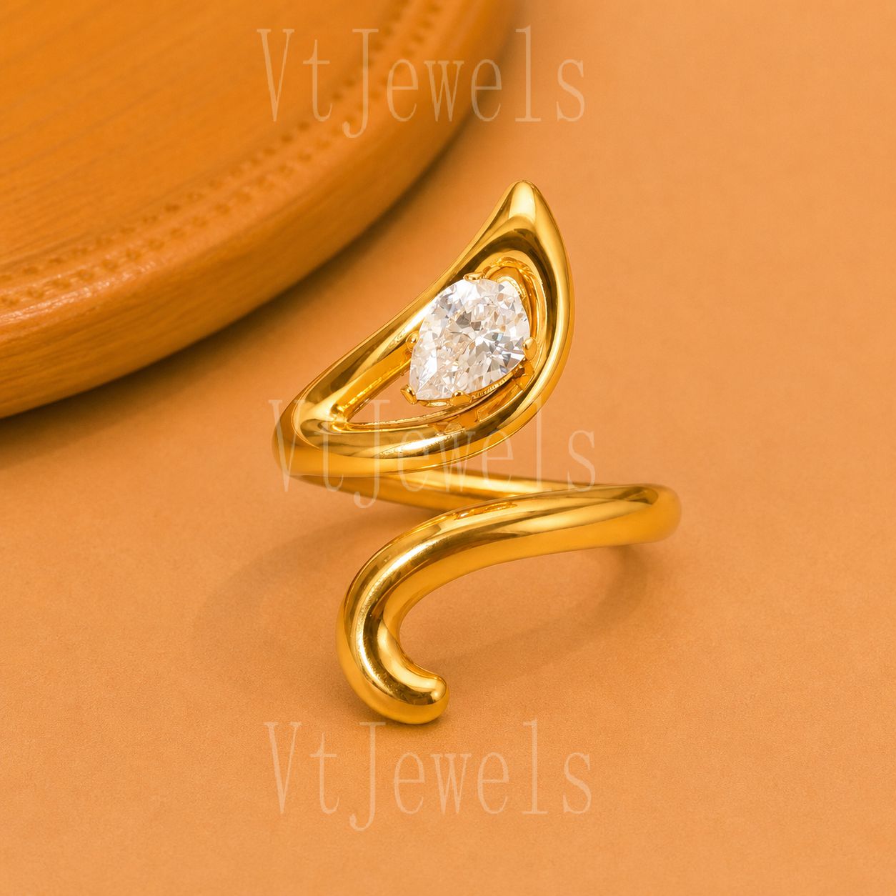 925 Sterling Silver Teardrop Ring